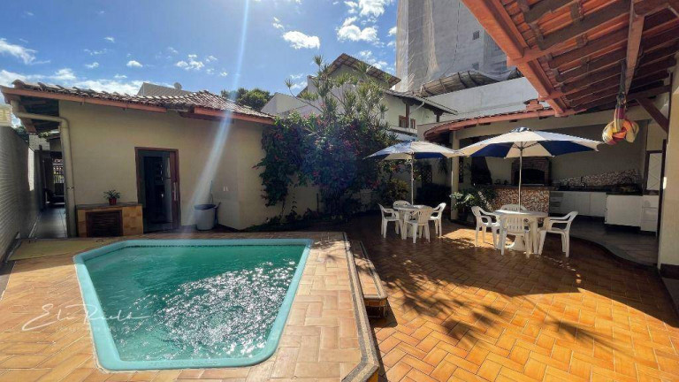 Imagem Casa com 3 Quartos à Venda, 400 m² em Itapuã - Vila Velha Imagem Casa com 3 Quartos à Venda, 400 m² em Itapuã - Vila Velha