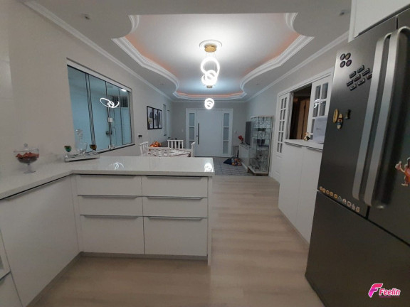 Imagem Casa com 2 Quartos à Venda, 100 m² em Centro - Palhoça Imagem Casa com 2 Quartos à Venda, 100 m² em Centro - Palhoça