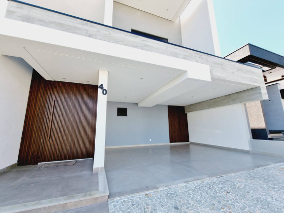 Casa à Venda, 300 m² em Piracangaguá - Taubaté