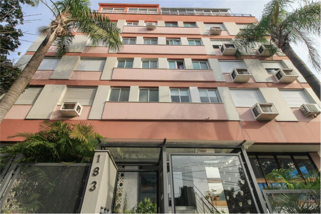 Imagem Imóvel com 2 Quartos à Venda, em Rio Branco - Porto Alegre Imagem Imóvel com 2 Quartos à Venda, em Rio Branco - Porto Alegre