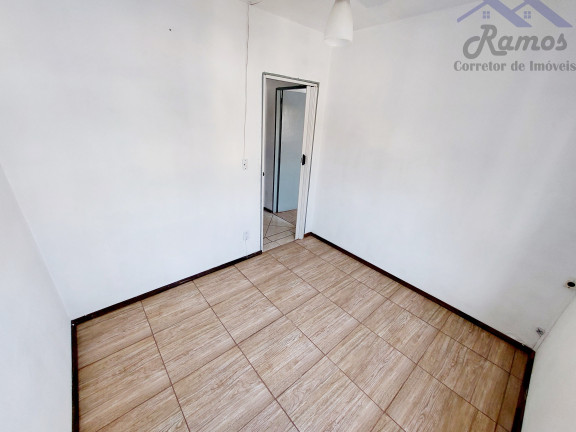 Imagem Imóvel com 2 Quartos à Venda, 46 m² em Cristal - Porto Alegre Imagem Imóvel com 2 Quartos à Venda, 46 m² em Cristal - Porto Alegre
