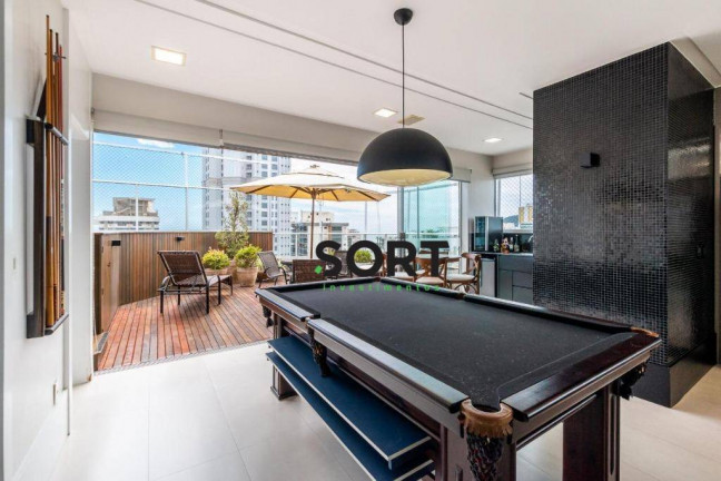 Imagem Cobertura com 3 Quartos à Venda, 253 m² em Centro - Balneário Camboriú