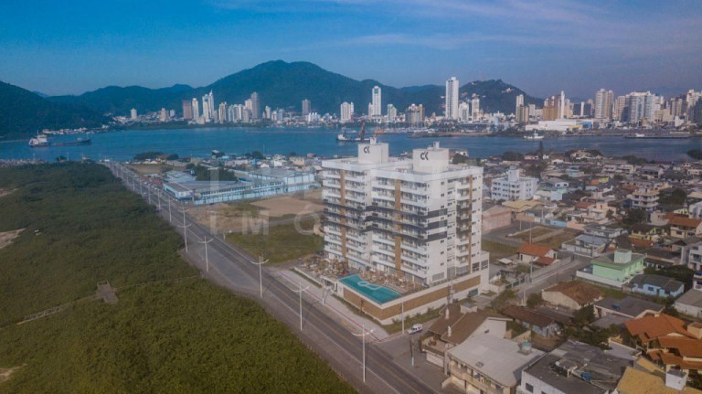 Imagem Apartamento com 3 Quartos à Venda, 127 m² em São Pedro - Navegantes Imagem Apartamento com 3 Quartos à Venda, 127 m² em São Pedro - Navegantes