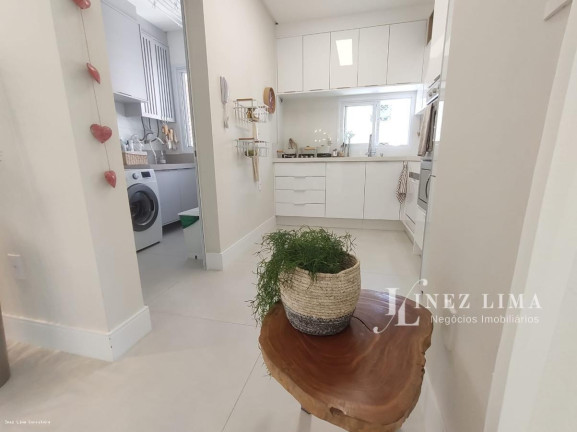 Imagem Imóvel com 3 Quartos à Venda, 120 m² em Meia Praia - Itapema Imagem Imóvel com 3 Quartos à Venda, 120 m² em Meia Praia - Itapema