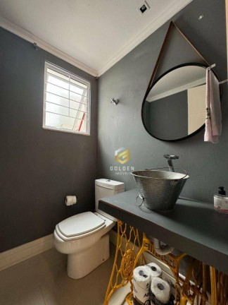 Imagem Sobrado com 3 Quartos à Venda, 180 m² em Ariribá - Balneário Camboriú Imagem Sobrado com 3 Quartos à Venda, 180 m² em Ariribá - Balneário Camboriú