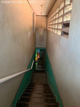 Imagem Casa com 3 Quartos à Venda, 312 m² em Nova Metropole - Caucaia Imagem Casa com 3 Quartos à Venda, 312 m² em Nova Metropole - Caucaia