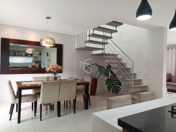 Imagem Casa com 3 Quartos à Venda,  em Floresta - Joinville