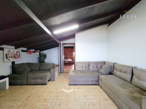 Imagem Casa com 6 Quartos à Venda, 340 m² em Centro - Barra Velha Imagem Casa com 6 Quartos à Venda, 340 m² em Centro - Barra Velha
