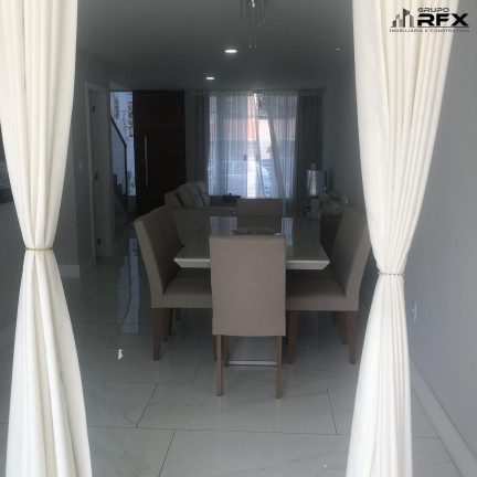 Imagem Casa com 3 Quartos à Venda, 134 m² em Piratininga - Niterói