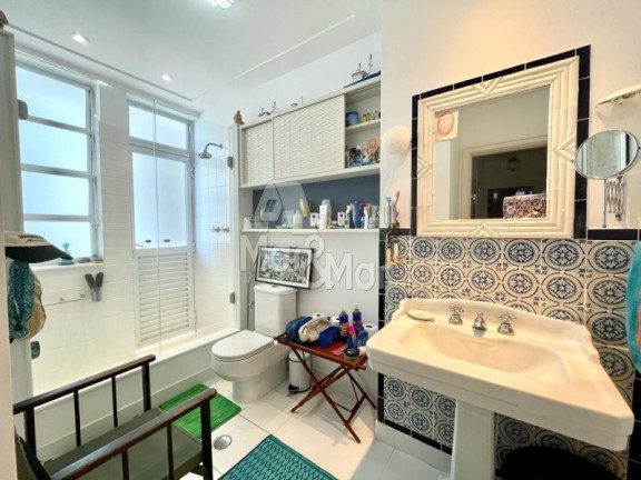 Imagem Apartamento com 3 Quartos à Venda, 153 m² em Pitangueiras - Guarujá Imagem Apartamento com 3 Quartos à Venda, 153 m² em Pitangueiras - Guarujá