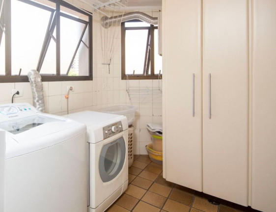 Imagem Apartamento com 4 Quartos à Venda, 200 m² em Moema - São Paulo