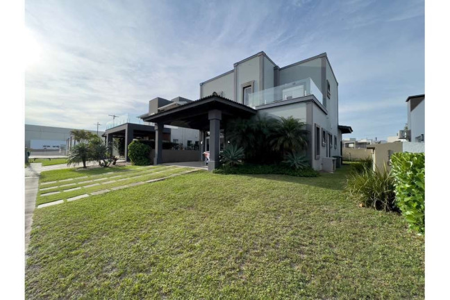 Imagem Casa com 4 Quartos à Venda, 267 m² em Centro - Xangri-lá