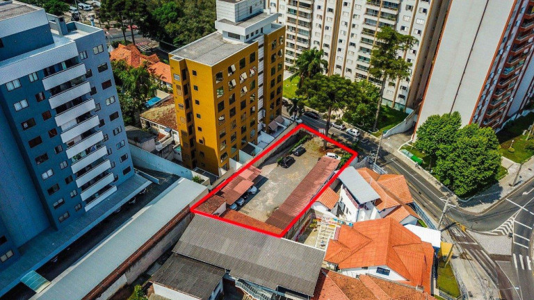 Imagem Terreno à Venda, 747 m² em Centro Cívico - Curitiba