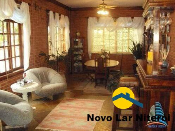 Imagem Casa com 5 Quartos à Venda, 350 m² em Camboinhas - Niterói