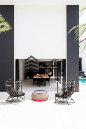 Imagem Casa com 3 Quartos à Venda, 723 m² em Jardim Paulista - São Paulo Imagem Casa com 3 Quartos à Venda, 723 m² em Jardim Paulista - São Paulo