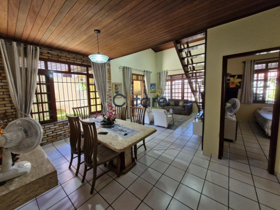Imagem Casa com 3 Quartos à Venda, 360 m² em Edson Queiroz - Fortaleza Imagem Casa com 3 Quartos à Venda, 360 m² em Edson Queiroz - Fortaleza