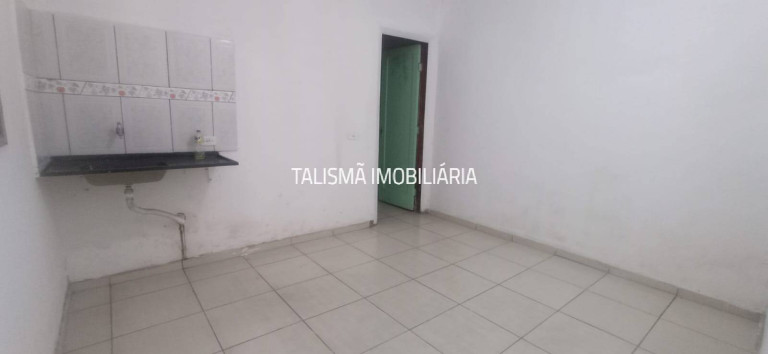 Casa com 1 Quarto para Alugar, 50 m² em Jardim Novo Record - Taboão Da Serra
