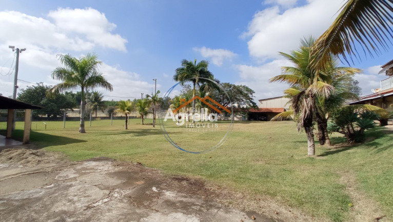 Imagem Imóvel com 3 Quartos à Venda, 1.044 m² em Jardim Flamboyant - Mogi Mirim Imagem Imóvel com 3 Quartos à Venda, 1.044 m² em Jardim Flamboyant - Mogi Mirim