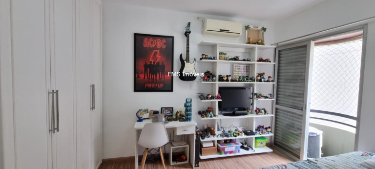 Imagem Imóvel com 4 Quartos à Venda, 138 m² em Aclimação - São Paulo Imagem Imóvel com 4 Quartos à Venda, 138 m² em Aclimação - São Paulo