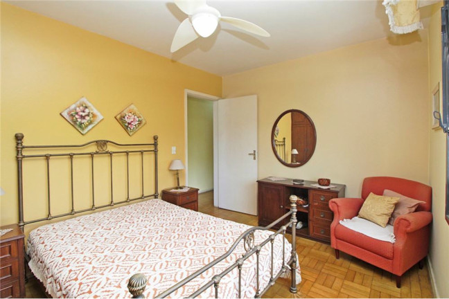 Imagem Apartamento com 3 Quartos à Venda, 92 m² em Santana - Porto Alegre Imagem Apartamento com 3 Quartos à Venda, 92 m² em Santana - Porto Alegre