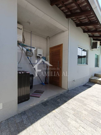 Imagem Casa com 4 Quartos à Venda, 170 m² em Itaum - Joinville