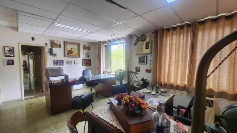Imagem Casa com 5 Quartos à Venda, 500 m² em Embaré - Santos Imagem Casa com 5 Quartos à Venda, 500 m² em Embaré - Santos