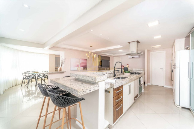 Imagem Apartamento com 3 Quartos à Venda, 106 m² em Centro - Balneário Camboriú