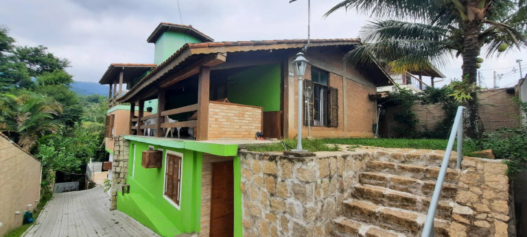 Imagem Casa com 6 Quartos à Venda, 500 m² em Barra Velha - Ilhabela