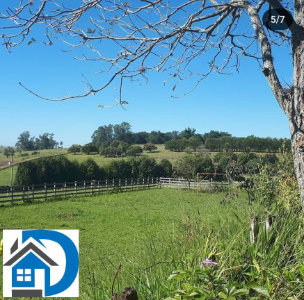 Imagem Chácara com 3 Quartos à Venda, 30 m² em Zona Rural - Porangaba Imagem Chácara com 3 Quartos à Venda, 30 m² em Zona Rural - Porangaba