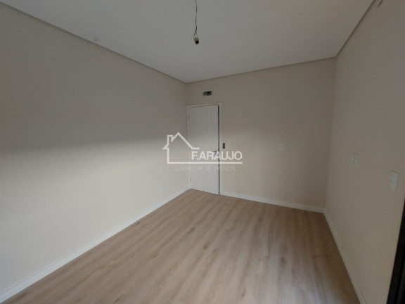 Imagem Imóvel com 3 Quartos à Venda, 200 m² em Vila Haro - Sorocaba Imagem Imóvel com 3 Quartos à Venda, 200 m² em Vila Haro - Sorocaba