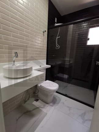 Imagem Casa com 4 Quartos à Venda,  em Coqueiro - Belém