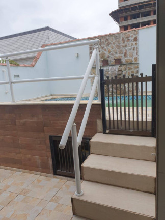 Casa com 3 Quartos à Venda, 170 m² em Guilhermina - Praia Grande