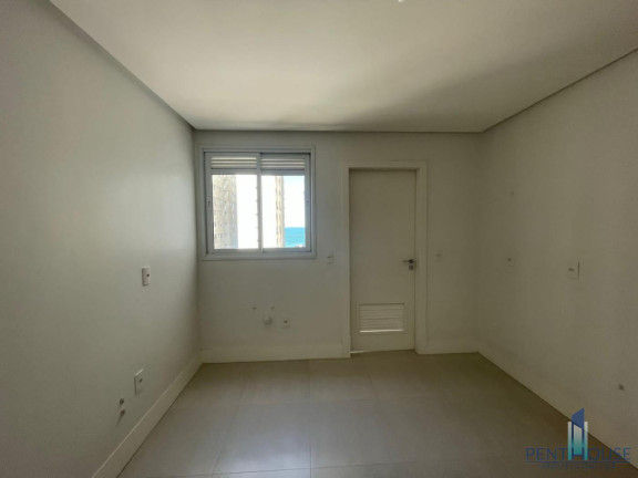 Imagem Apartamento com 3 Quartos à Venda, 136 m² em Centro - Balneário Camboriú Imagem Apartamento com 3 Quartos à Venda, 136 m² em Centro - Balneário Camboriú