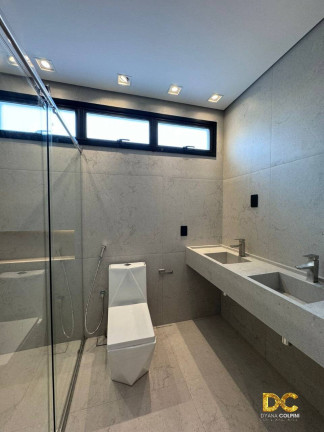 Imagem Casa de Condomínio com 4 Quartos à Venda, 368 m² em Petrópolis - Várzea Grande