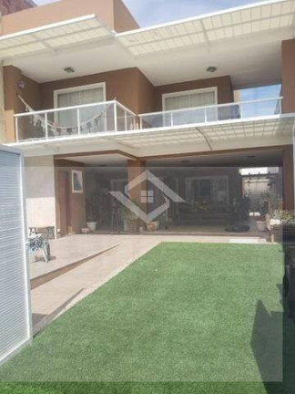 Imagem Casa com 3 Quartos à Venda, 238 m² em Campo Grande - Rio De Janeiro Imagem Casa com 3 Quartos à Venda, 238 m² em Campo Grande - Rio De Janeiro