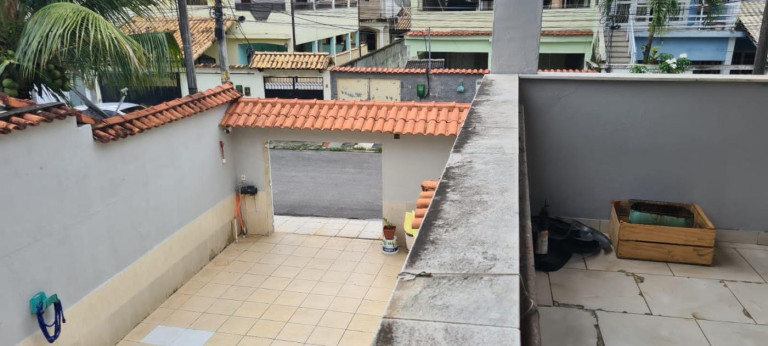 Imagem Casa com 4 Quartos à Venda, 229 m² em Campo Grande - Rio De Janeiro