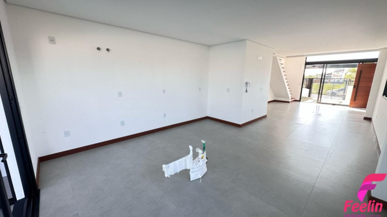 Imagem Casa com 3 Quartos à Venda, 163 m² em Campeche - Florianópolis Imagem Casa com 3 Quartos à Venda, 163 m² em Campeche - Florianópolis