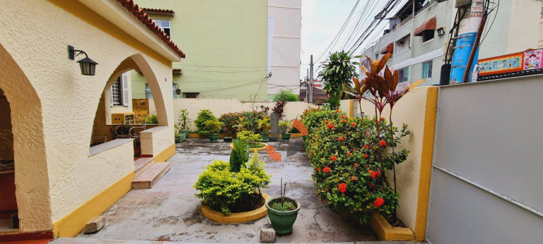Imagem Casa com 3 Quartos à Venda ou Locação, 188 m² em Centro - Nova Iguaçu Imagem Casa com 3 Quartos à Venda ou Locação, 188 m² em Centro - Nova Iguaçu