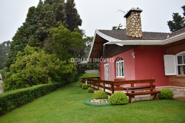 Imagem Casa com 4 Quartos à Venda, 196 m² em Região Do Alto Da Vila Inglesa - Campos Do Jordão Imagem Casa com 4 Quartos à Venda, 196 m² em Região Do Alto Da Vila Inglesa - Campos Do Jordão