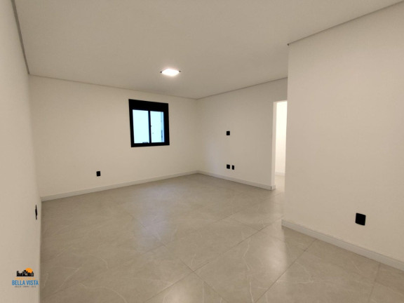 Imagem Casa com 3 Quartos à Venda, em Embaré - Santos Imagem Casa com 3 Quartos à Venda, em Embaré - Santos