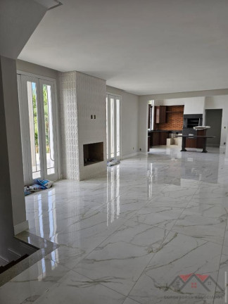 Imagem Sobrado com 4 Quartos à Venda, 411 m² em Glória - Joinville