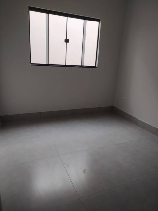 Imagem Casa com 3 Quartos à Venda, 103 m² em Centro-sul - Várzea Grande Imagem Casa com 3 Quartos à Venda, 103 m² em Centro-sul - Várzea Grande