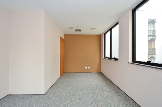 Sala Comercial à Venda, 57 m² em Itaim Bibi - São Paulo