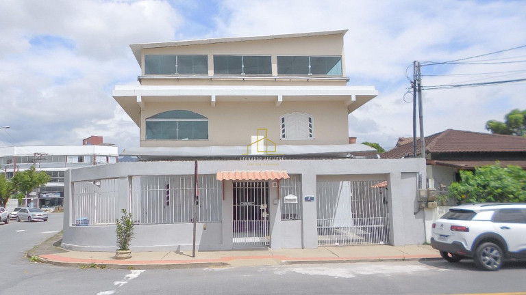 Imóvel com 6 Quartos à Venda, 700 m² em Valparaiso - Serra
