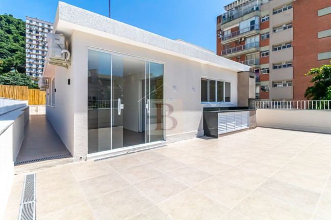 Imagem Cobertura com 3 Quartos à Venda, 237 m² em Copacabana - Rio De Janeiro