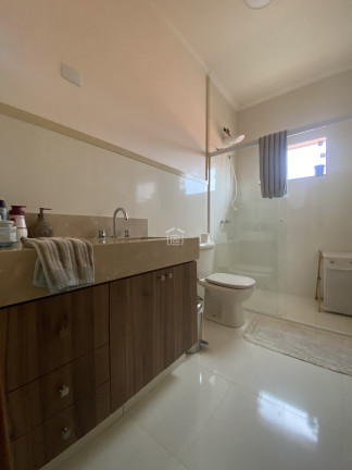 Imagem Sobrado com 3 Quartos à Venda, 291 m² em Centro - Botelhos Imagem Sobrado com 3 Quartos à Venda, 291 m² em Centro - Botelhos