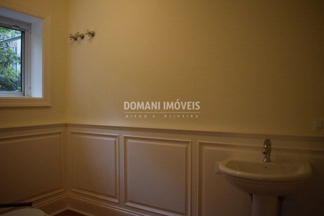 Imagem Casa com 4 Quartos à Venda, 1.500 m² em Região De Capivari - Campos Do Jordão Imagem Casa com 4 Quartos à Venda, 1.500 m² em Região De Capivari - Campos Do Jordão