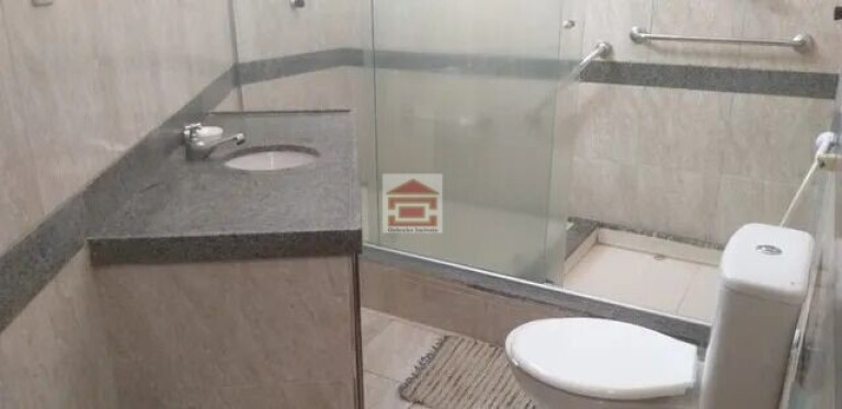 Imagem Casa com 3 Quartos à Venda, 145 m² Imagem Casa com 3 Quartos à Venda, 145 m²
