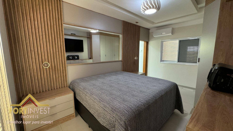 Imagem Imóvel com 3 Quartos à Venda, 157 m² em Caiçara - Praia Grande Imagem Imóvel com 3 Quartos à Venda, 157 m² em Caiçara - Praia Grande