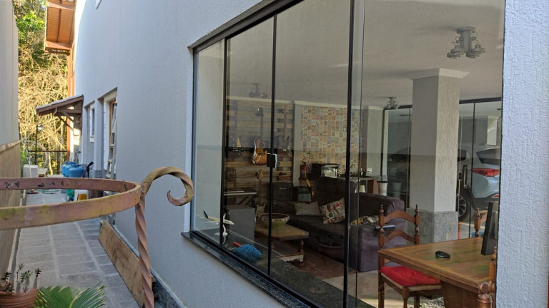 Imagem Casa com 4 Quartos à Venda, 295 m² em Cascata Do Imbuí - Teresópolis Imagem Casa com 4 Quartos à Venda, 295 m² em Cascata Do Imbuí - Teresópolis
